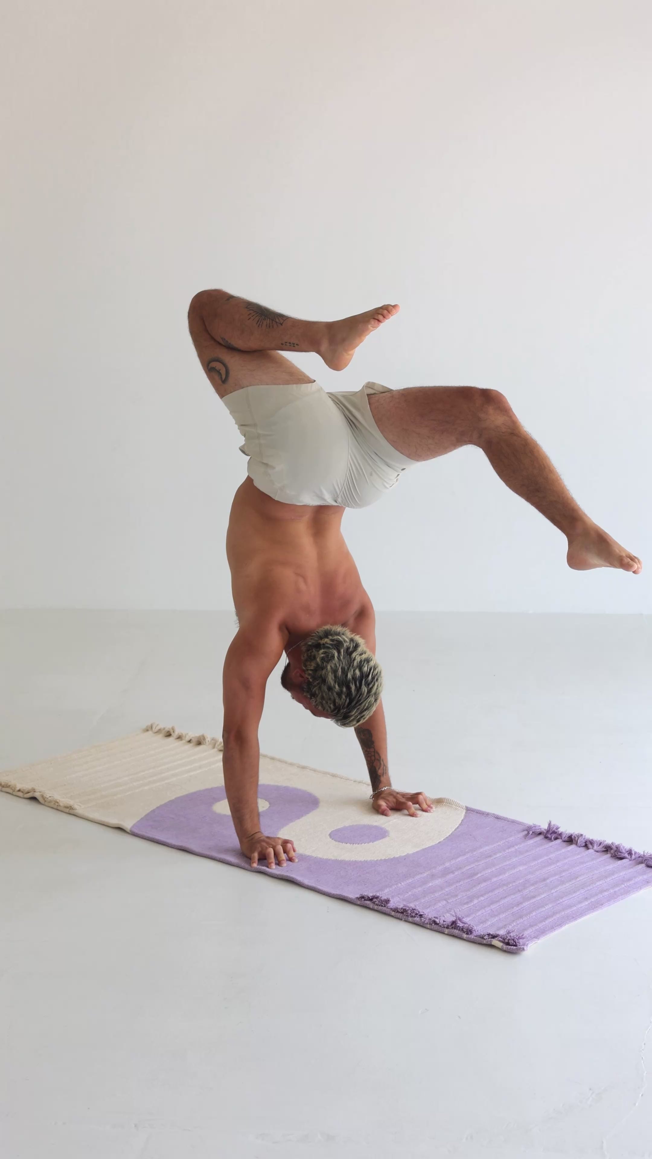Yin-Yang Amethyst - Herbal Yoga Mat